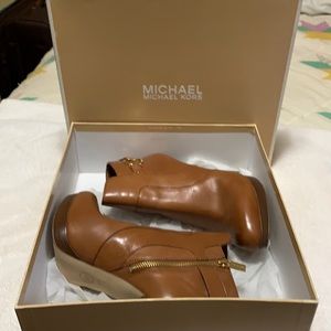 Michael Kors Wyatt Booti